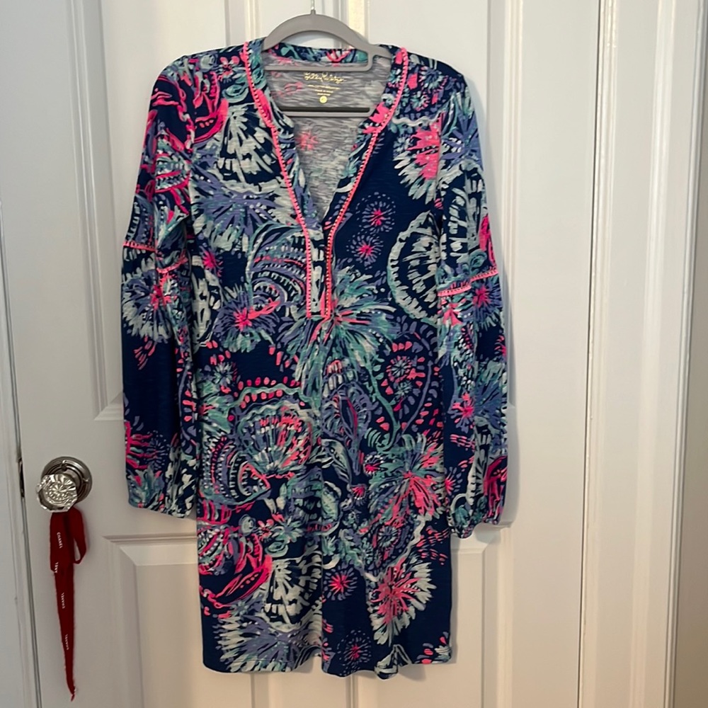 Lilly Pulitzer women’s dress size XS. Like new worn once!